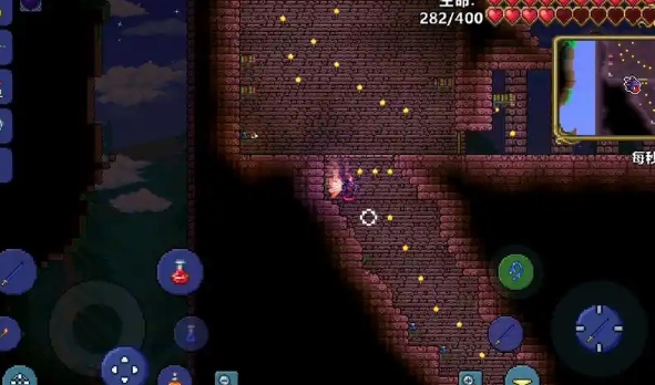 泰拉瑞亚地牢的宝箱在哪1