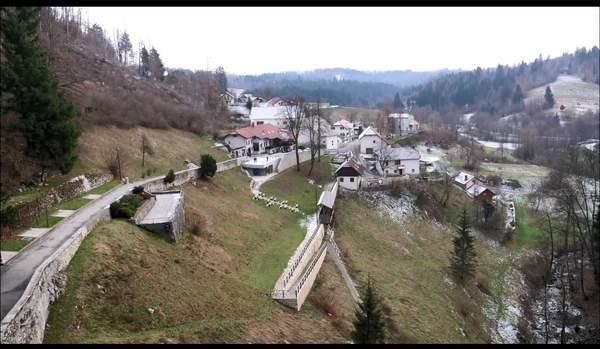 《CS:GO》城堡地图现实对比3