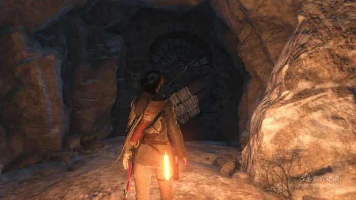 古墓丽影怎么背后偷袭3