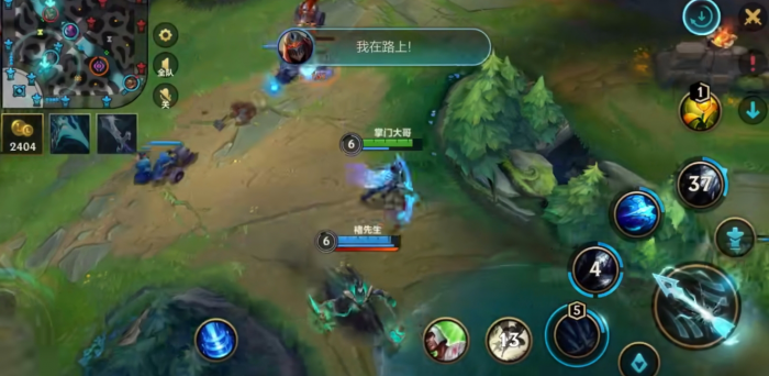 怎样挑选英雄联盟手游光辉辅助装备2